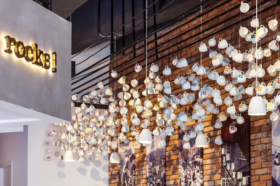 廣州金達(dá)咖啡飲品城-打卡網(wǎng)紅奶茶店，設(shè)計(jì)出顧客喜愛(ài)的樣子！