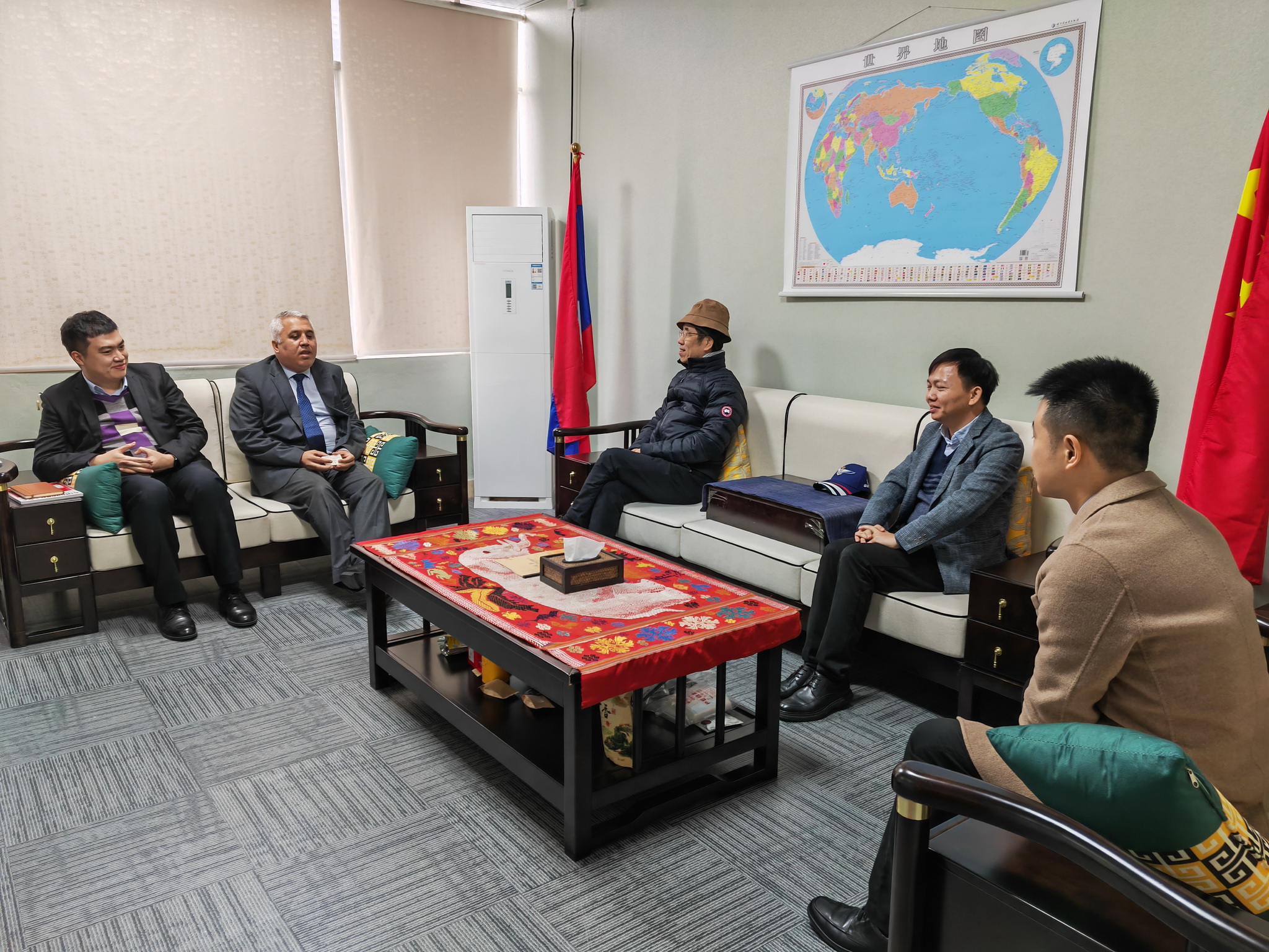 土耳其駐廣州總領(lǐng)事館商務(wù)領(lǐng)事塞爾達爾先生 再次蒞臨金達考察交流 土耳其駐廣州總領(lǐng)事館商務(wù)領(lǐng)事塞爾達爾先生 再次蒞臨金達考察交流