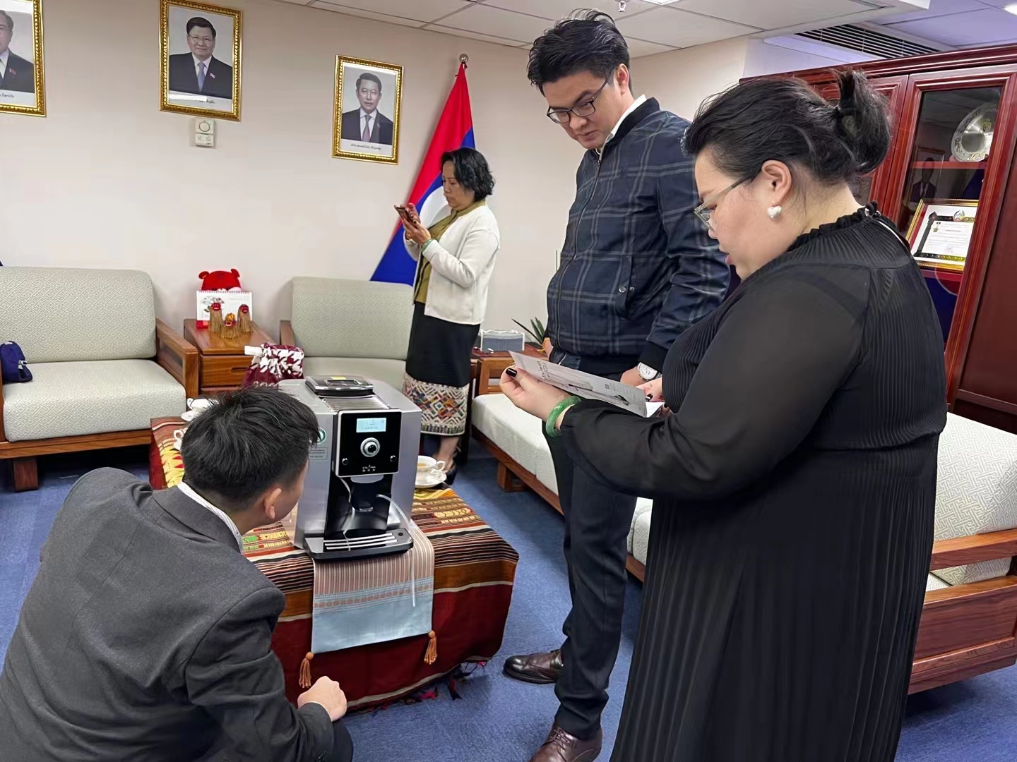 金達咖啡飲品城：咖啡新茶飲，送給白云抗疫工作者，傳遞愛心與溫暖 