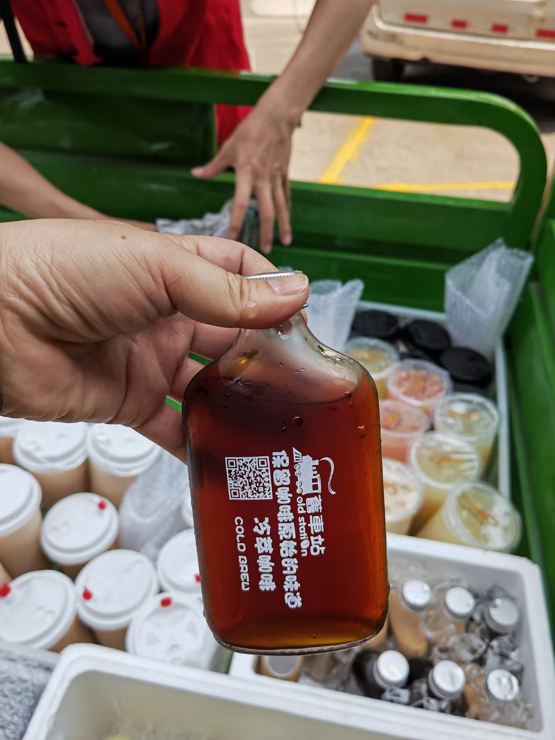 金達咖啡飲品城：咖啡新茶飲，送給白云抗疫工作者，傳遞愛心與溫暖 