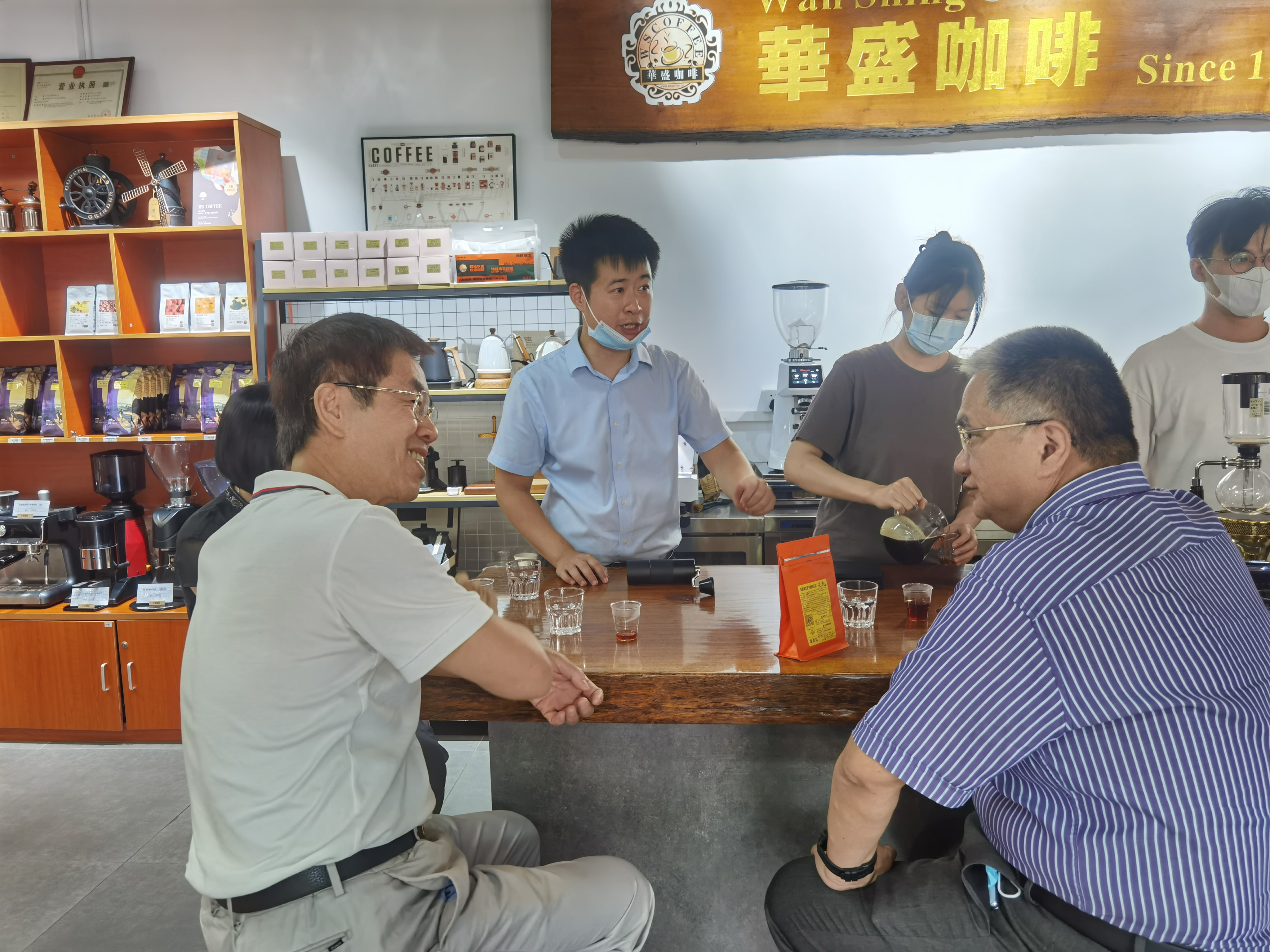 廣州白云區(qū)政協(xié)袁東華主席一行蒞臨金達(dá)調(diào)研